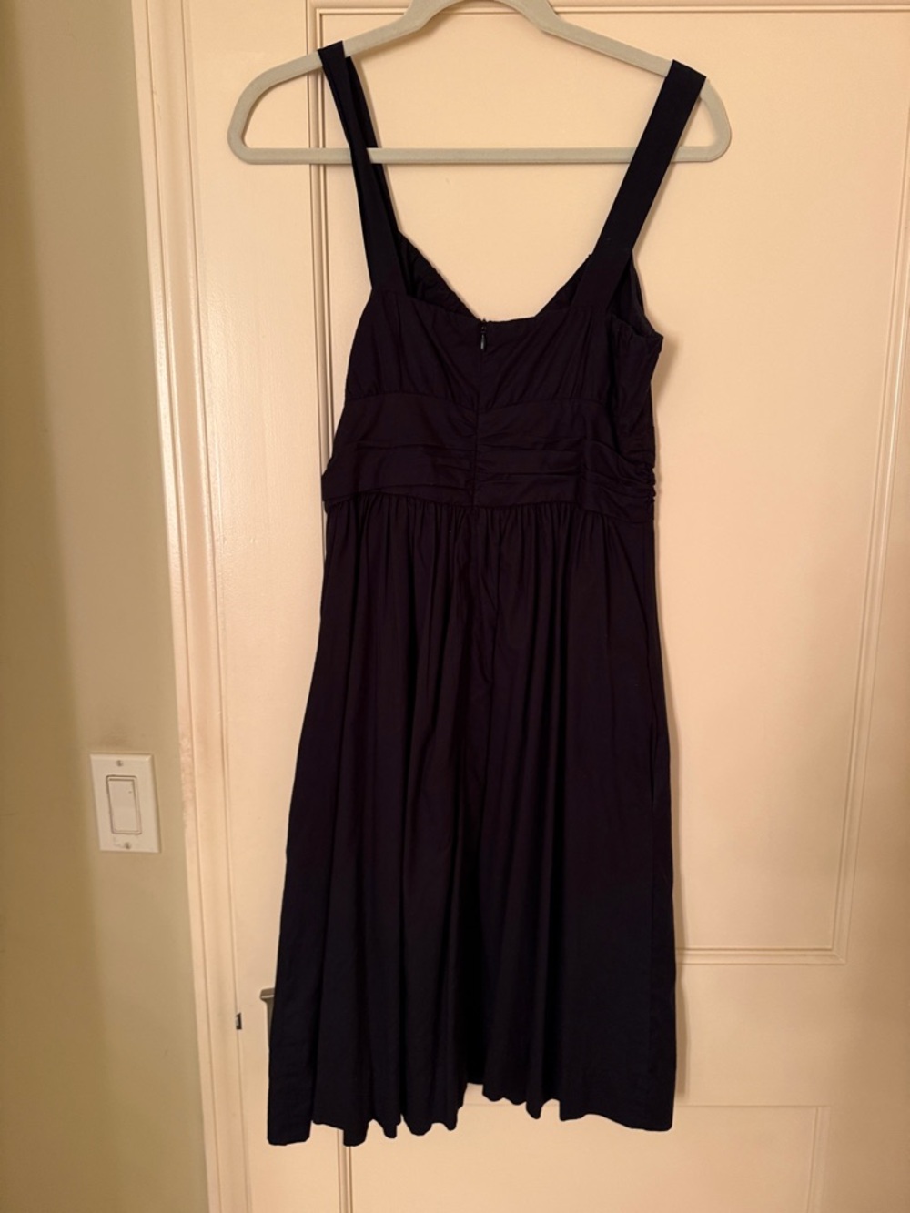 Vince Black Midi Sundress with Gathered Bodice, size 6 - Picture 3 of 6